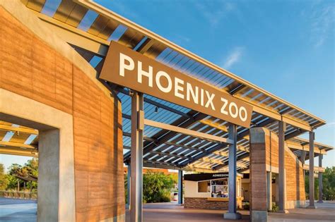 Phoenix Zoo Has Reopened – The Upper Middle