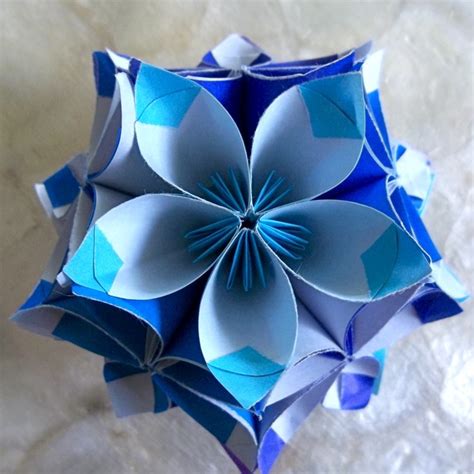 Zakka 81: How to make Origami Ornament Ball (Kusudama)