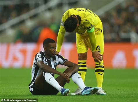 Alexander Isak could miss Newcastle's next FIVE games after suffering ...