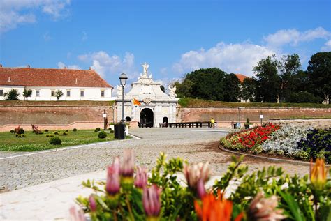 #Centennial: Alba Iulia – Tourists attractions filled with history | Shopping in Romania