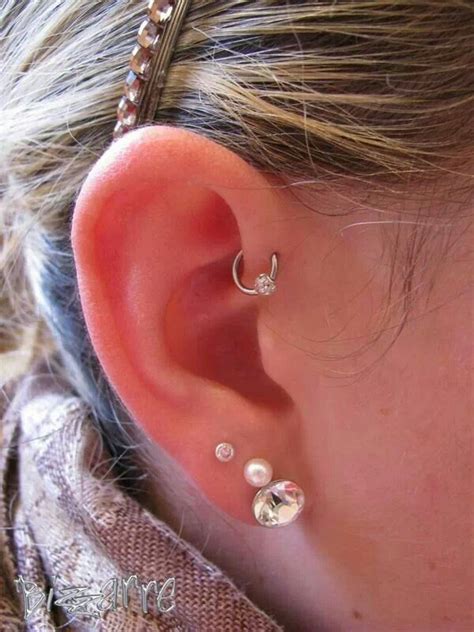 Forward helix | Earings piercings, Helix jewelry, Cute ear piercings