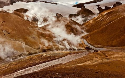 7 Iceland Natural Wonders for Nature Lovers - Sevenedges