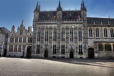 Hôtel de Ville de Bruges (1376) photo et image | europe, benelux ...