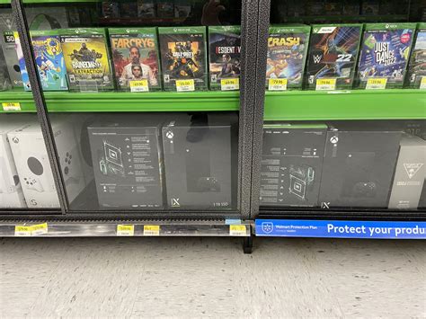 Tons of Xbox Series X/S at Walmart in Ontario Canada : r/XboxSeriesX