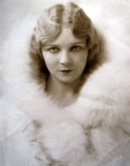 Winifred Westover Winifred Westover (November 9, 1899 – March 19, 1978) was a Hollywood actress ...