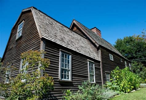 Fairbanks House in Dedham: oldest timber framed house in North America