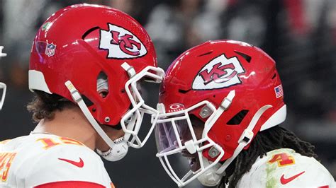 Chiefs-Packers: Predictions, odds, injuries, streaming for SNF