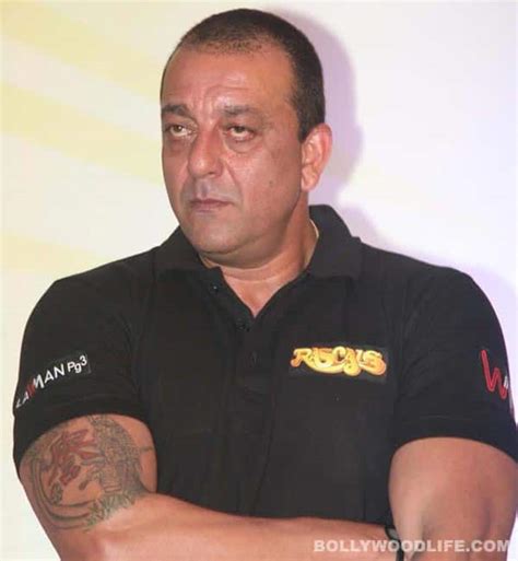 Sanjay Dutt returns to jail! - Bollywoodlife.com