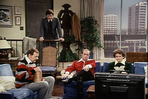 I Think, Therefore I Review.: The Bob Newhart Show: Season 4