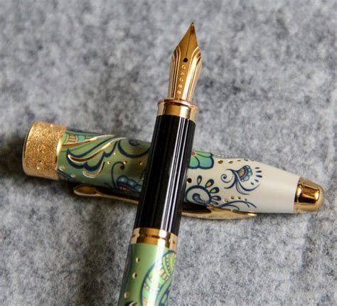 Pen Review: Cross Century II Botanica Fountain Pen - The Well-Appointed Desk