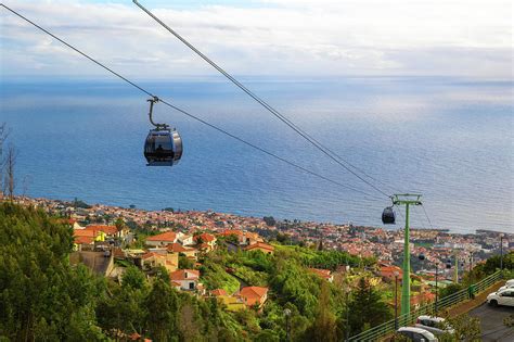 Cable car from the city of Funchal to the Monte Palace in Madeira ...