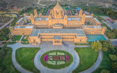 Résultat de recherche d'images pour "Umaid Bhawan Palace" | Umaid bhawan palace, Palace, Luxury ...