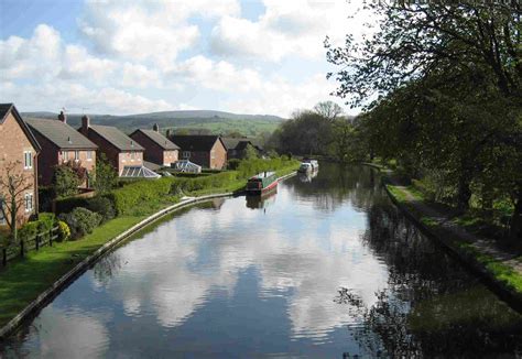 Lancaster canal - Lancaster Canal Boat Hire Holidays