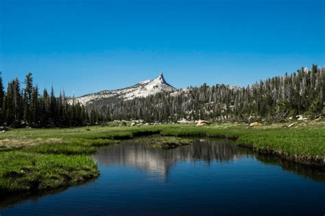 Backcountry Hiking in Yosemite National Park - Beautiful High Sierra Backcountry Nature ...