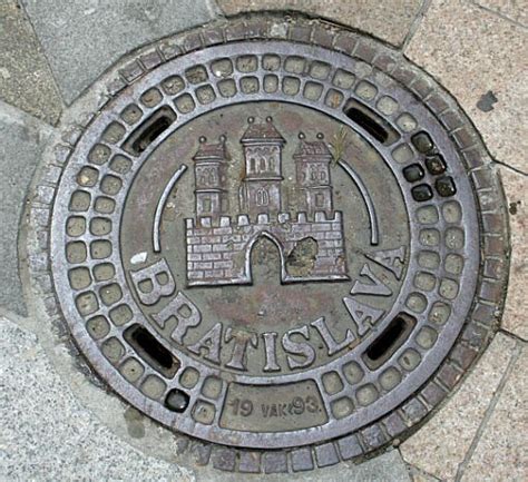 Pin van Thomas Jensen op Man hole cover