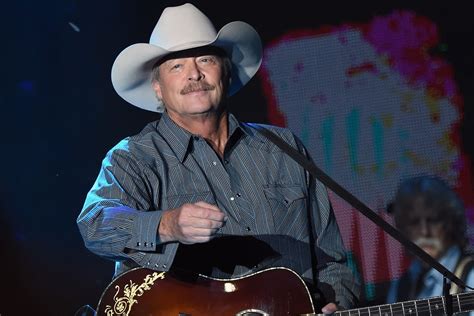 BREAKING: Alan Jackson Is No Longer Performing at CMA Fest - Country Now