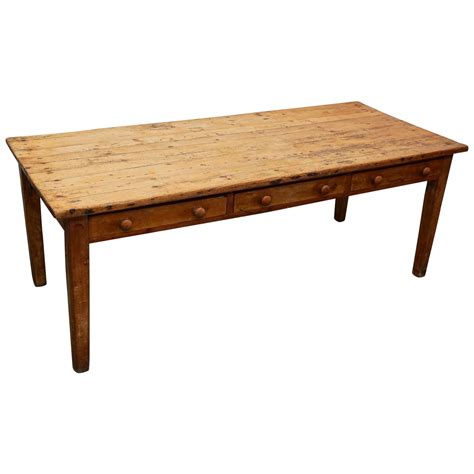 Antique Light Pine English Farmhouse Dining Table, 19th Century For Sale at 1stDibs