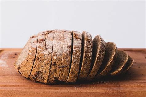 Whole Wheat Bread: Nutritional Facts and Health Benefits