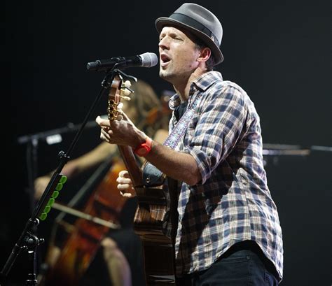 Jason Mraz Pictures with High Quality Photos