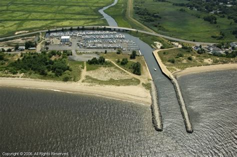 Monmouth Cove Marina in Port Monmouth, New Jersey, United States