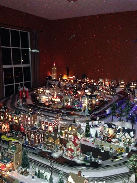 Christmas Model Train Layouts - calorie