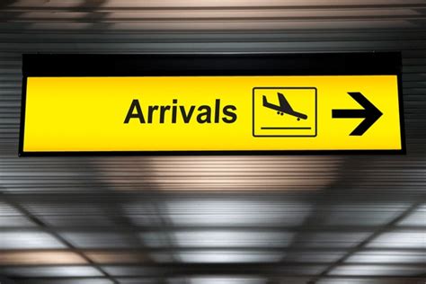 60,935 Airport Arrival Sign Images, Stock Photos, 3D objects, & Vectors ...