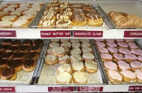 Sweetwater's Donut Mill is looking for sweet memories as it approaches ...