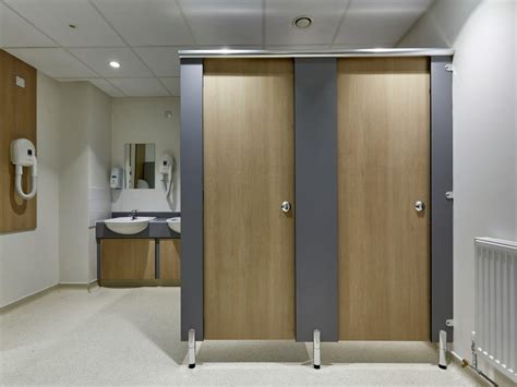 Challenger Toilet Cubicle System | Dunhams Washroom Systems