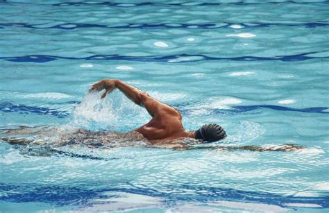 How to Improve Swimming Endurance (and Mistakes to Avoid)