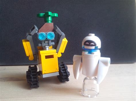 LEGO IDEAS - WALL-E and EVE (by KENTA974)