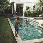 20 Fun Kid-friendly Pool Design For Small Backyard - Housetodecor.com