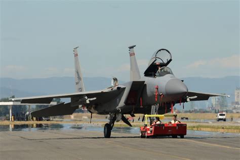 Oregon’s 142nd Fighter Wing conducts training with Navy counterparts > Air Mobility Command ...