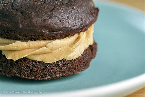 Chocolate Whoopie Pies with Creamy Peanut Butter Filling (Gluten-Free ...