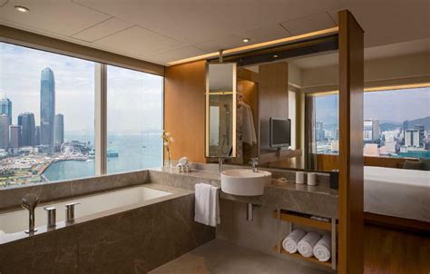 RENAISSANCE HONG KONG HARBOUR VIEW HOTEL