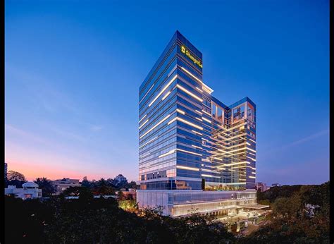 Hotel in Bangalore - Luxury 5 Star | Shangri-La Hotel