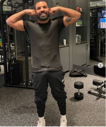 Drake Flaunts New Workout Photo - InfoStride News