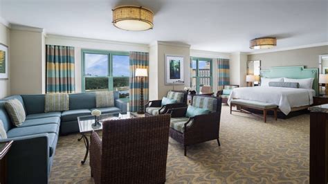 Family Traveller USA | JW-Marriott-suite - Family Traveller USA