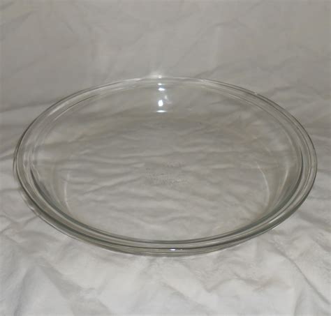 Vintage 9 inch Pyrex #209 Clear Glass Pie Plate - Pyrex