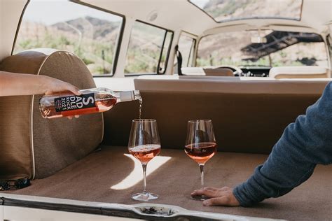 VW Wine Bus Tour to Malibu Wineries - Malibu Wine Hikes