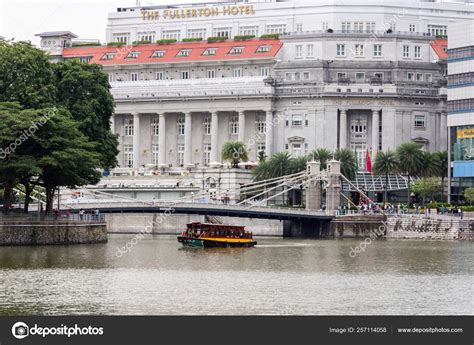 The Fullerton Hotel, Singapore – Stock Editorial Photo © khellon #257114058