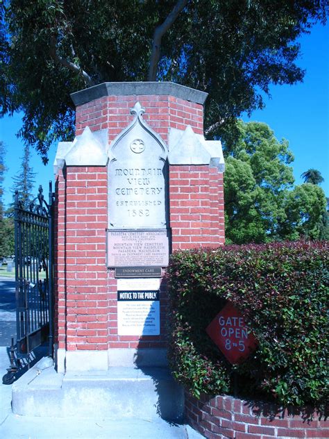 13thMass Blog: Memorial Day at Mountain View Cemetery