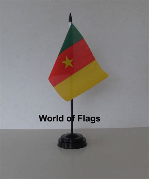 Cameroon Table Flag | Buy Cameroonian Desk Flags For Sale - The World of Flags