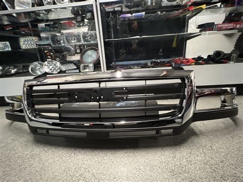 03-06 GMC HD Grille Chrome Black – Sierra 2500HD / 3500HD - JR Auto Parts