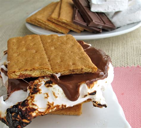 Jenny Steffens Hobick: Homemade Marshmallow Smores for Valentines Day | Recipe | Valentine's ...