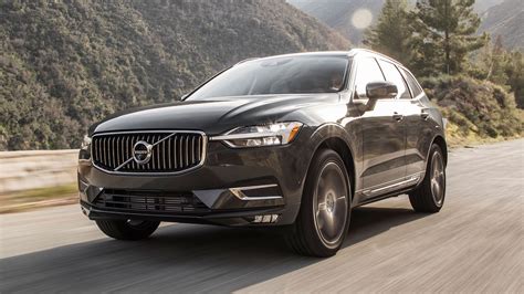 2020 Volvo XC60 Buyer's Guide: Reviews, Specs, Comparisons