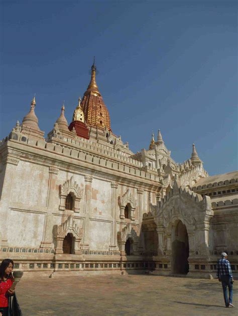 Two Days in Bagan Visiting the Temples and Seeing the Sunrise!