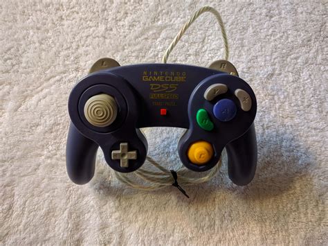 Found this Rare Prototype GameCube Controller : r/ThriftStoreHauls