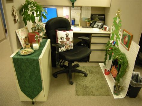 Favorite Cubicle Decorating Ideas At The Office - Gallery Collection Blog