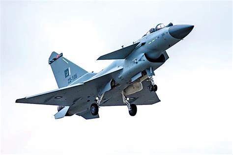 Pakistan Air Force inducts 6 Chinese J-10CE jets - Chinadaily.com.cn