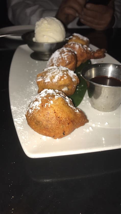 [I ate] Fried Oreo's with Vanilla Ice Cream : food